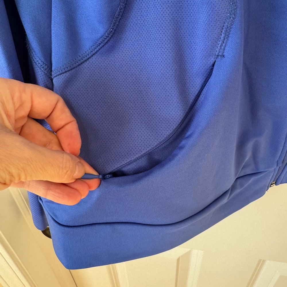 Walter Hagen Women's Full Zip Golf Athletic Jacket - XL - Blue Iris Color - Picture 4 of 7